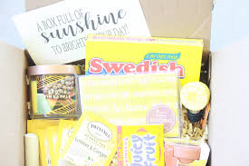 And i thought i'd share here with you all in case you're looking for a fun gift idea that's easy to put together and is such a surprise to the recipient! Simply Made With Love Box Of Sunshine Gift