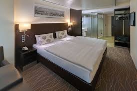 Compare reviews and find deals on hotels in with skyscanner hotels. Hotels In Alexanderplatz Berlin Park Inn Berlin Alexanderplatz