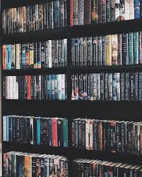 Name The Last Book You Finished Reading And Let Me Know How It Was Happy Shelfiesunday Folks Did A Little Reorganizing Yest Books Book Aesthetic Book Nooks