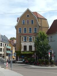 They have a lovely little courtyard and fresh delicious german food. Reformhaus Halle Wikipedia