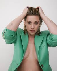 TayGooner on X: Todays girl of the day is: Lili Reinhart! This cutie  gives us that perfectly blend of amazing face porn and an even more amazing  body 🤤🤤 t.coi7xD51esvf  X