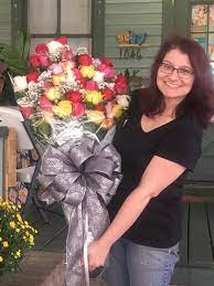 I happened to be driving down hwy 6 and seen her sign and asked if she could repair by the end of the week. Jana S Flowers Home Facebook