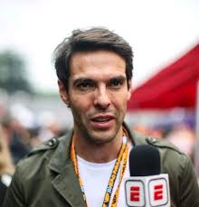 🇧🇷 Kaka : "Gagner une Coupe du monde ne change rien. J'ai tout gagné et  je ne suis pas le meilleur de l'histoire. Messi est un génie mais le  meilleur et le