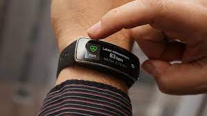 How to choose a smartwatch. 8 Best Android Smartwatches In Malaysia 2021 With Gps Camera Sim