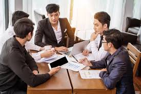 Reviews investment strategy, seeks out new opportunities, and recommends changes in investments to manage risk and generate acceptable rate of return. Investment Associate Job Description Sample Template Ziprecruiter