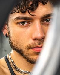 Sebastian Wiggins (@sebastian_wiggins) • Instagram photos and videos