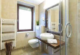 Das Scheint Wie Ein Sehr Cooles Badezimmer Ich Habe Die Gestalt Des Waschbeckens Besonders Gern Eine F In 2020 Badezimmer Badezimmer Ohne Fenster Badezimmer Sanieren