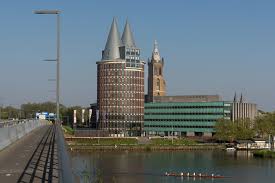 Zoekt u een roermondse dienstverlener, een nieuwe auto of een woonhuis? Roermond Wikiwand