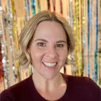 Alison Deans's Instagram, Twitter & Facebook