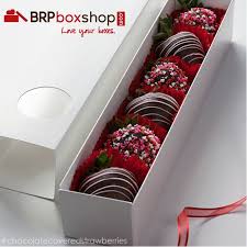 6 Chocolate Covered Strawberries In A Brp Box Shop Macaron Box Chocolatecoveredstrawberr Chocolate Covered Strawberries Chocolate Covered Covered Strawberries