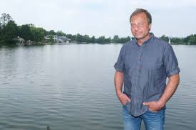 Paddler und angler haben am göttinger kiessee einen knapp 1,50 großen wels an land gezogen, der sich an einer. Oay1gwjr3tarcm