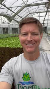 We have the lettuce! If you are a restaurant, caterer, or other commercial  business who’s ever wanted to try our lettuce, now is the time! Please  comment below or send a message. Thank you!!! ...