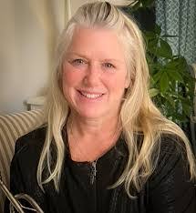 Erin Wehr's Instagram, Twitter & Facebook