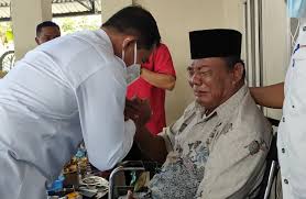 Zainal arifin paliwang, s.h., m.hum. Tangis Bahagia Pecah Saat Zainal A Paliwang Dan Yusuf Lamansyah Bertemu Fokus Borneo
