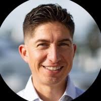 3800+ perfiles de «Munive»