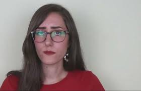 Είναι φυσικός και θεατρολόγος και εργάζεται στην εκπαίδευση. H Anarthsh Ths Marias Kalogeropoyloy Sto Facebook De Mas Sokarei Ka8oloy Neolaia Gr