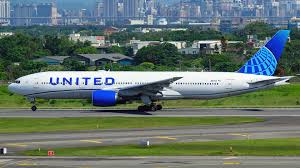 ユナイテッド航空 Boeing 777-200 N217UA 台湾桃園国際空港 航空フォト | by Huang ChengJenさん 撮影2026年04月26日