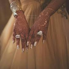 Because Every Bride Needs Some Bling To Pair With Her Gorgeous Ring Ps An Engagement Manic Beautiful Henna Designs Unique Mehndi Designs Henna
