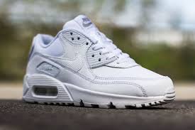 Nike Air Max 90 Triple White Kicksonfire Com Nike Air Max Nike Air Max 90 Nike