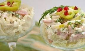 салат с пекинской капустой и красной рыбой и сухариками Salat S Ananasom I Pekinskoj Kapustoj Recepty Salatov