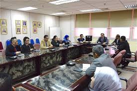Kementerian kesihatan malaysia (kkm) akan memantau pelaksanaan skim pengaturan ulang alik berkala (pca) bagi perjalanan rentas sempadan antara malaysia dan singapura, serta melakukan penilaian semula. Kkmm Album Lawatan Kerja Yb Timbalan Menteri Ke Jabatan Penerangan Kuching Sarawak Pada 14 Mei 2019 Image Lawatan Kerja Yb Timbalan Menteri Ke Jabatan Penerangan Kuching Sarawak Pada 14 Mei 2019