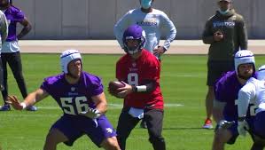 Happy anniversary, kirk and julie!announcement (self.kirkcousins). Mike Zimmer Kirk Cousins Returning To Vikings Practice Thursday