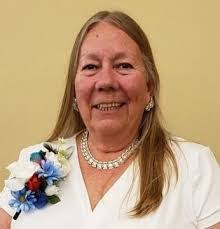 Leah Greenwood's Instagram, Twitter & Facebook