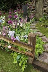 Cool 90 Stunning Cottage Garden Ideas For Front Yard Inspiration Https Domakeover Com 90 Stunning Cottag Cottage Garden Design Amazing Gardens Cottage Garden