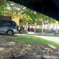 Parit berdekatan dengan tronoh, seri iskandar, bota, pusing, beruas dan batu gajah. Majlis Daerah Perak Tengah Seri Iskandar Perak