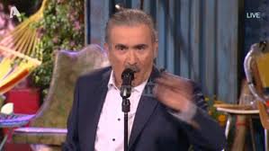 Είναι απόφοιτος της ελληνογαλλικής σχολής st. Lazopoylos Zappit