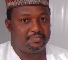 Tun tasowar abida bata da wata babbar k'awa ko aminiya face hajara, k'awancensu ko ince zumuntarsu ta samo asaline tun suna primary school, sun sha'ku sosai, a duk lokacin da wata hidima ta taso ma hajara ko abida tare suke gudanar da abinsu. So Da Cuta Hausa Novel
