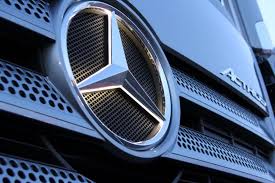 Accessoire Gadget Tuning L Etoile Mercedes Illuminee Le Cafe Du Coin Forum Mercedes Com