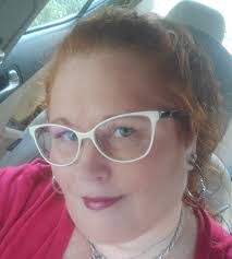 Lisa Philbeck's Instagram, Twitter & Facebook