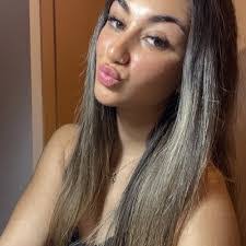 Daniela Ardizzone's Instagram, Twitter & Facebook