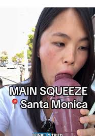 Experience the Acai Smoothie at Main Squeeze Santa Monica