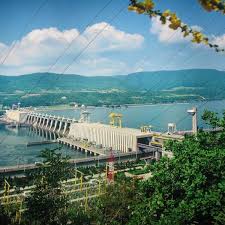 Astfel, în una din aceste încercări a prins contur hidrocentrala porțile de fier, cea mai mare construcție de pe dunăre. Mehedintiul Meu Barajul Portile De Fier 1 Facebook