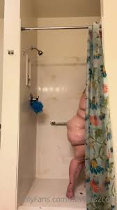 Onlyfans-devious2cold Shower - EPORNER