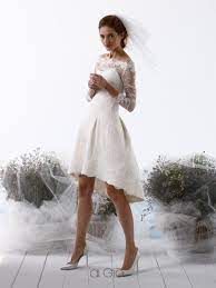 Se hai in agenda un festival o un concerto all'aperto, gli accessori per capelli sono fondamentali: Le Spose Di Gio Abiti Da Sposa Milano Collezione Corti