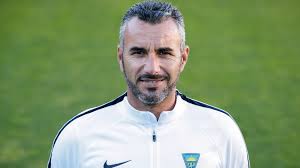 Ivo ricardo abreu vieira (born 10 january 1976) is a former portuguese footballer who played as a defender, and the current manager of c.d. Ivo Vieira Rejeita Futebol Defensivo Como Rota Para A Permanencia Do Estoril