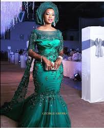 15 Beautiful Bride Traditional Dresses That S Look Glamorous On All Sorts Of Brides Latest African Fashion Dresses African Fashion Dresses Traditional Dresses