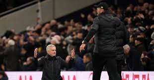 Ne možete biti na prvom mjestu ako igrate samo na kontranapade, rekao je klopp. Mourinho Jibes Klopp Over Emotional Evolution At Liverpool