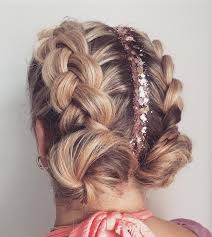 frisuren 2020 hochzeitsfrisuren nageldesign 2020 kurze frisuren frisuren frisur inspirationen frisur hochgesteckt