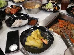 During lunchtime di hari biasa, tarif per orang bayarnya idr 156k, malam hari bayarnya idr 165k. Lunch Di Seoul Garden 1utama Farhana Jafri
