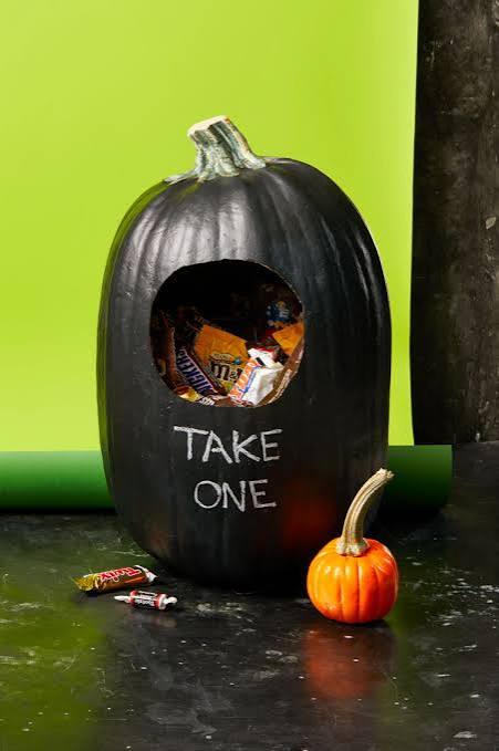 95 Easy DIY Halloween Decorations to Deck out Your Home
