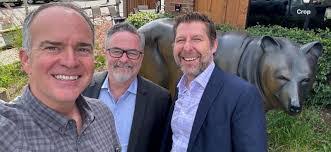 Tim Woolston's Instagram, Twitter & Facebook