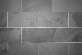 Mit ihrer reliefartig strukturierten oberfläche und der in verschiedenen grautönen changierenden farbigkeit sind die feinsteinzeugfliesen slate. Mustang Montauk Schiefer Fliesen Kalibriert Spaltrau 80 X 80 X 1 5 Cm