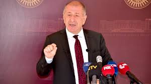Ümit özdağ, 'eski mhp'li meral akşener önderliğindeki yeni partide bozkurt işareti yasaklanacak' haberleriyle ilgili sosyal medya hesabı twitter'dan açıklama yaptı. Umit Ozdag Yarin Iyi Parti Den Istifa Edecek