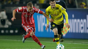 Christian pulisic (bottom row, second from left) with his brackley town team and coach robin walker. Christian Pulisic Was Dortmund S Best Player In Defeat To Bayern Peter Bosz