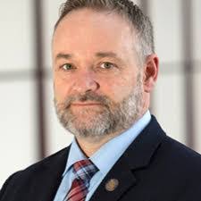 Kurt Vail's Instagram, Twitter & Facebook