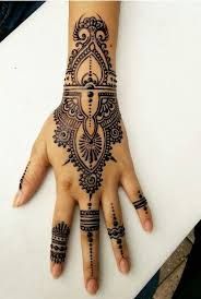 As a lakota from standing rock, i try to incorporate my culture within the tattoo designs and artwork. Pin By Naina Mistry On Henna Art Henna Tattoo Designs Henna Tattoo Hand Henna Designs